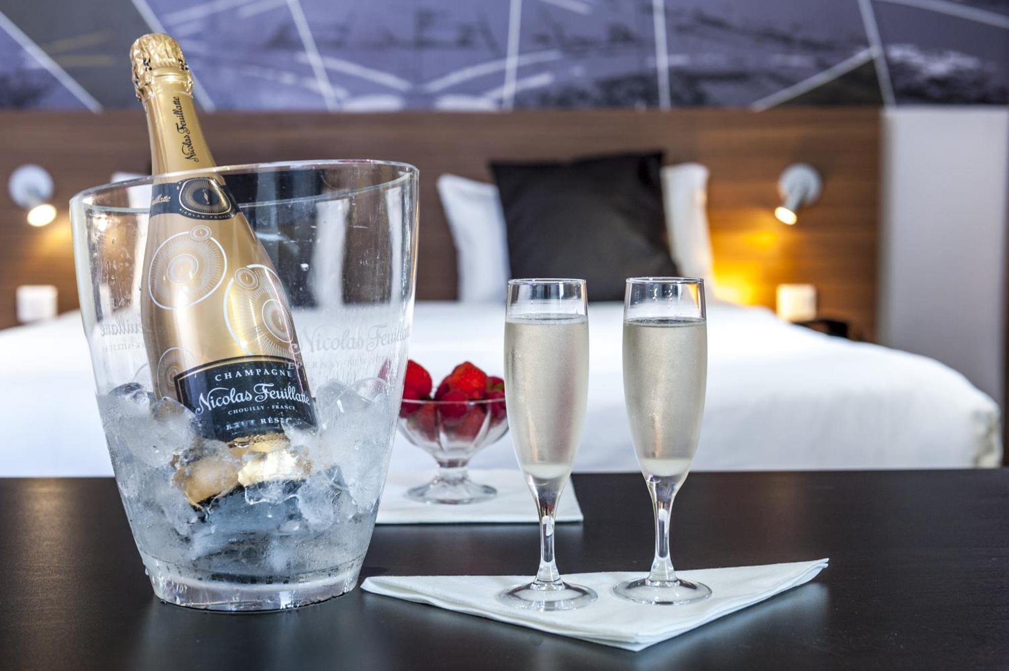Brit Hotel Toulouse Colomiers - L'Esplanade 외부 사진